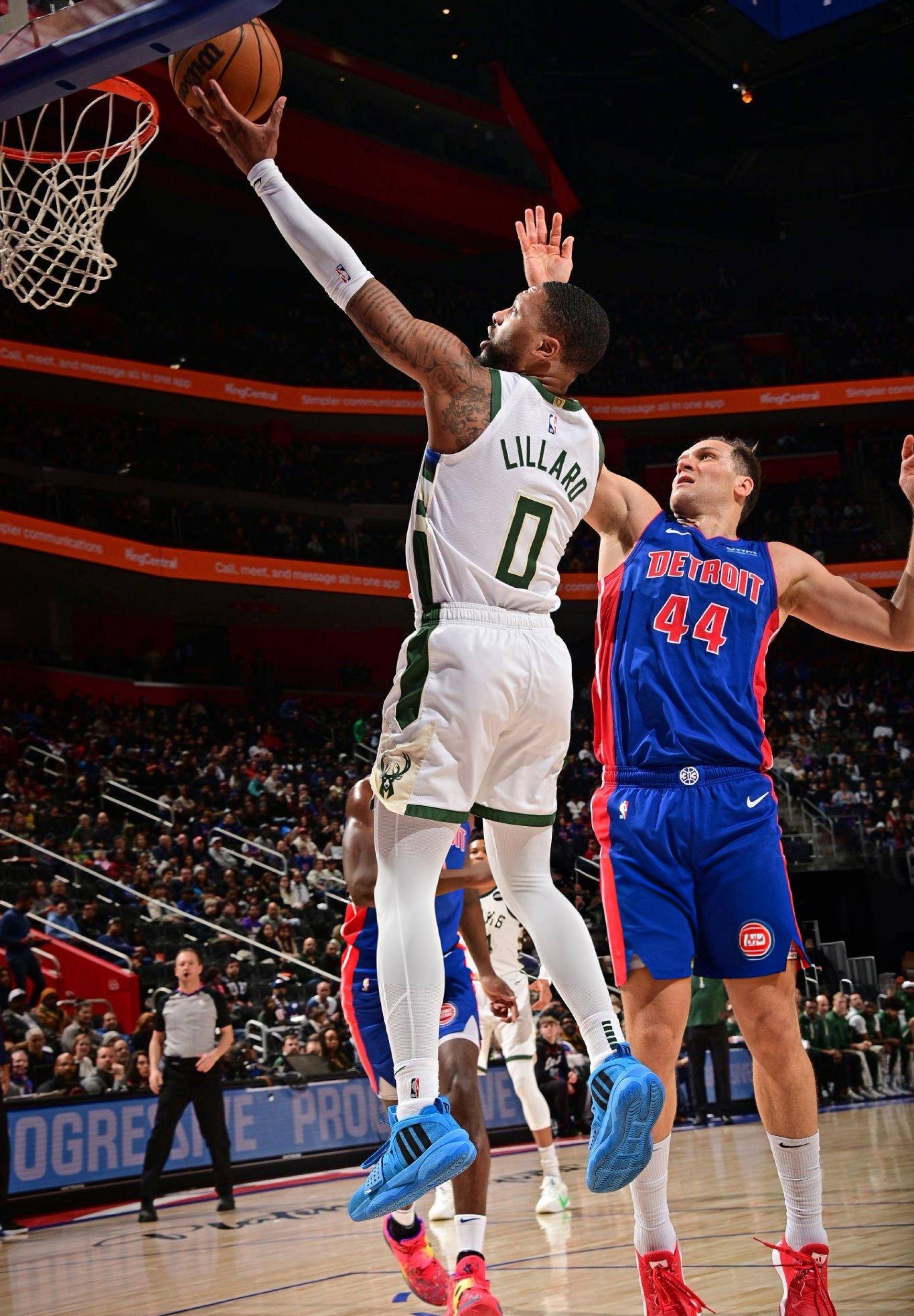 KPL电竞入口 -密尔沃基雄鹿集结日防线松动今晚华盛顿奇才主帅复盘，这操作让人直呼：库里关键时刻战术调整 